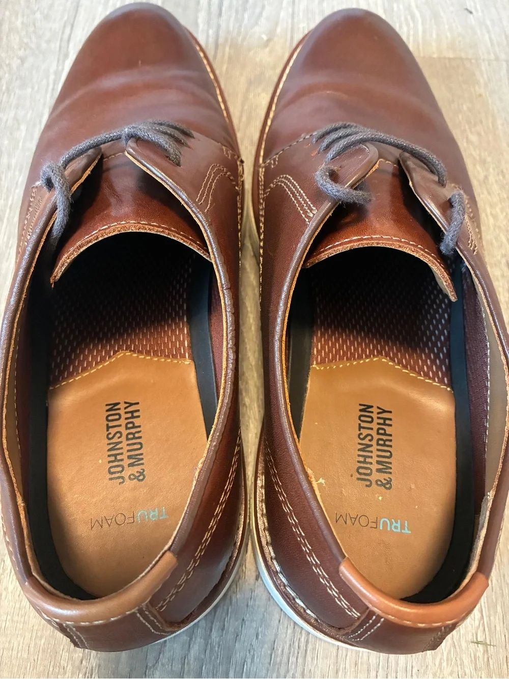 Men's Johnston & Murphy Brown Leather Shoes with White Outsole size 11.5